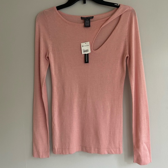 NWT CHELSEA & THEODORE Cashmere Blend Pink Asymmetrical Cutout Cozy Sweater | XS - Picture 4 of 14